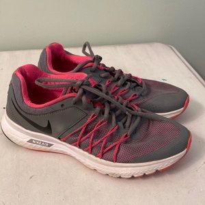 Nike Air Relentless 6 shoes